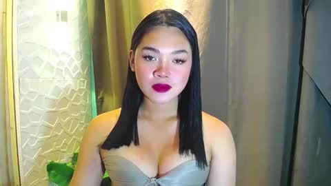 Snapshot of miss_precious_xx chatting on March 2026 05:56:02 AM Precious online show from March 2026 05:56:02 AM