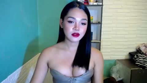 Snapshot of miss_precious_xx chatting on April 2026 01:48:02 PM Precious online show from April 2026 01:48:02 PM