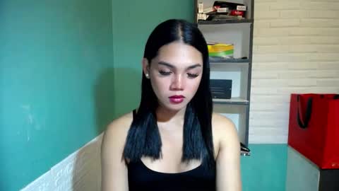 Snapshot of miss_precious_xx chatting on May 2026 04:04:01 PM Precious online show from May 2026 04:04:01 PM