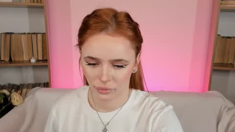 Snapshot of miss_redfox chatting on December 2025 03:45:02 AM Margo online show from December 2025 03:45:02 AM