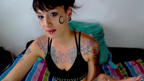 Snapshot of miss_spy chatting on September 2025 04:06:02 PM Kortana 2.0 dont forget thumbs up and follow me on twitter online show from September 2025 04:06:02 PM