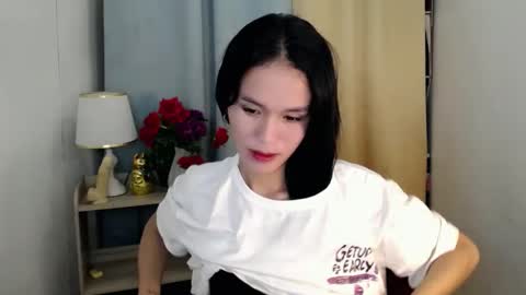 Snapshot of miss_sunshinex chatting on February 2025 05:21:02 AM Shine online show from February 2025 05:21:02 AM