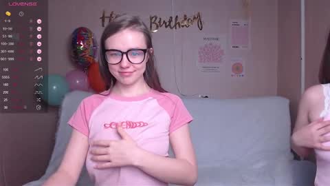 Snapshot of miss_sweetbb chatting on December 2024 05:59:02 AM Bella online show from December 2024 05:59:02 AM