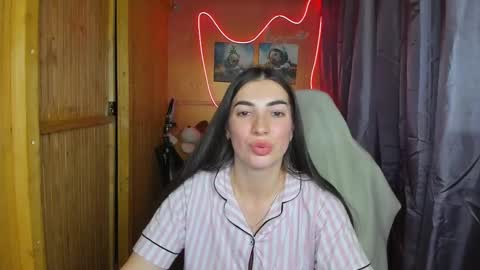 Snapshot of miss_tasy chatting on February 2025 09:10:01 AM Melanie January 15th is my birthday there will be an interesting show online show from February 2025 09:10:01 AM