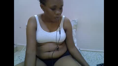 Snapshot of miss_velour chatting on April 2026 01:41:02 PM miss_velour online show from April 2026 01:41:02 PM