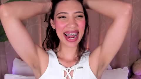 Snapshot of miss_veronica2 chatting on May 2026 01:06:01 PM Miss Veronica online show from May 2026 01:06:01 PM