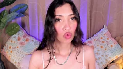Snapshot of miss_veronica2 chatting on May 2026 01:08:01 PM Miss Veronica online show from May 2026 01:08:01 PM