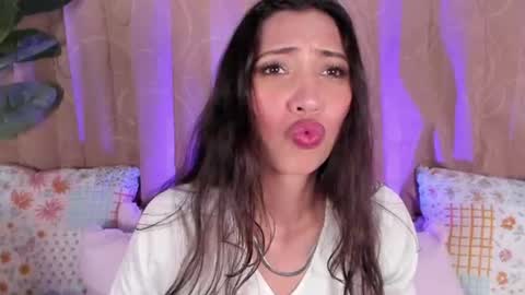 Snapshot of miss_veronica2 chatting on July 2026 01:45:02 PM Miss Veronica online show from July 2026 01:45:02 PM