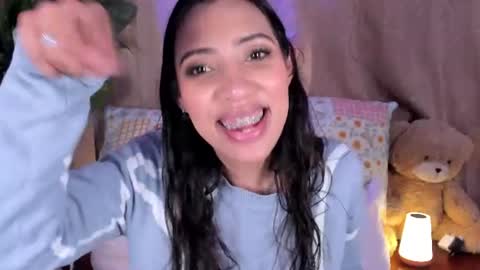 Snapshot of miss_veronica2 chatting on July 2026 12:59:02 PM Miss Veronica online show from July 2026 12:59:02 PM