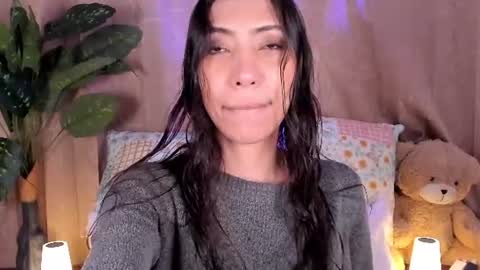 Snapshot of miss_veronica2 chatting on August 2026 01:05:01 PM Miss Veronica online show from August 2026 01:05:01 PM