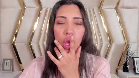 Snapshot of miss_veronicaa chatting on December 2024 05:59:02 PM Veronica summer 7AM to 1500 PM hour GMT-5 online show from December 2024 05:59:02 PM