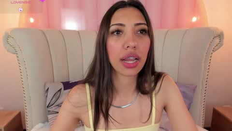 Snapshot of miss_veronicaa chatting on December 2024 02:57:02 PM Veronica summer 7AM to 1500 PM hour GMT-5 online show from December 2024 02:57:02 PM