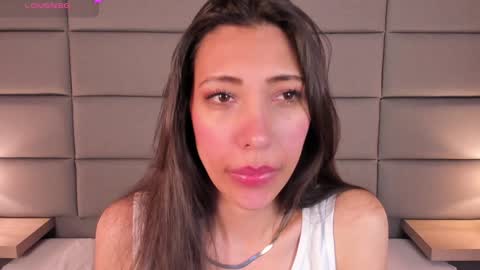 Snapshot of miss_veronicaa chatting on January 2025 02:40:02 PM Veronica summer 7AM to 1500 PM hour GMT-5 online show from January 2025 02:40:02 PM