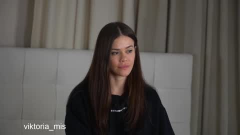 Miss Victoria online show from February 2025 07:41:02 PM