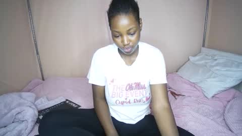 miss_worldfire online show from May 2026 02:32:02 PM