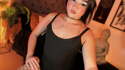 miss_zz online show from April 2026 09:39:33 PM