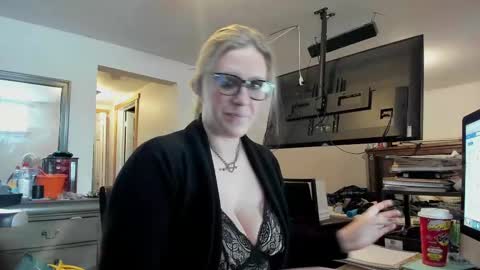 Snapshot of missandsircum chatting on March 2025 02:23:02 PM missandsircum online show from March 2025 02:23:02 PM
