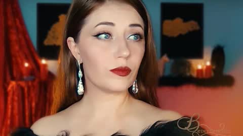 The divine Beverly online show from October 2025 09:15:01 PM