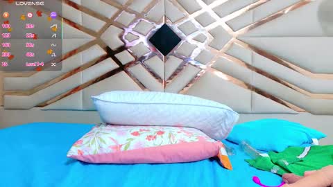 Miss Evelyn  online show from October 2025 02:55:02 AM