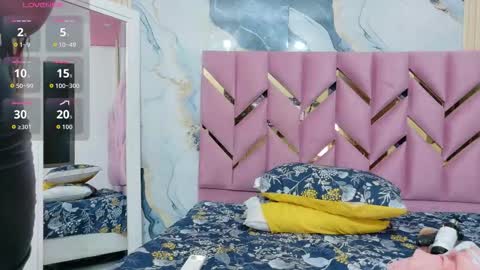 Miss Evelyn  online show from March 2026 12:20:02 PM