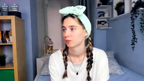 Shelley online show from September 2025 07:35:01 AM