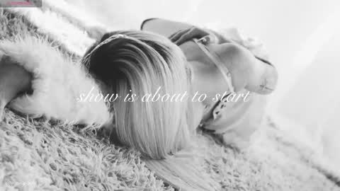 Chloe freelance model Please your thumbs up are important  online show from February 2026 03:05:01 AM