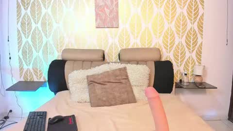 Miss Elie online show from January 2025 02:35:01 PM