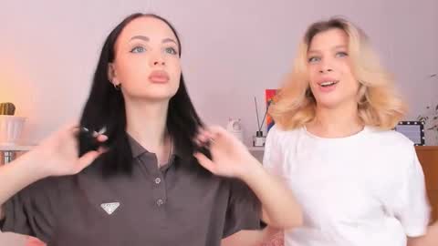 Hello dear my name Elisa online show from November 2025 09:21:01 AM