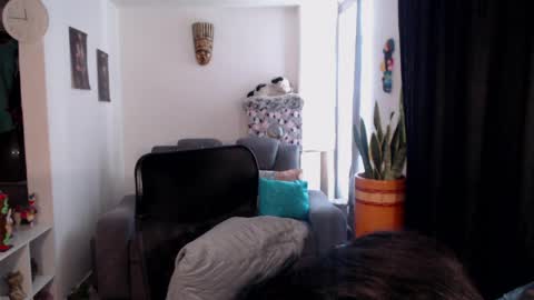 Emilie Diaz online show from April 2026 05:13:02 PM