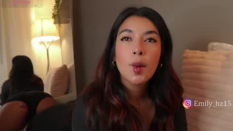 Snapshot of missemily_11 chatting on May 2026 11:06:01 AM Yuliana online show from May 2026 11:06:01 AM