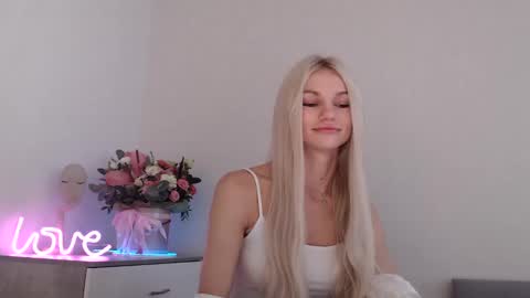 EMMA online show from December 2024 09:33:01 AM