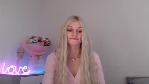 EMMA online show from December 2024 11:26:02 PM