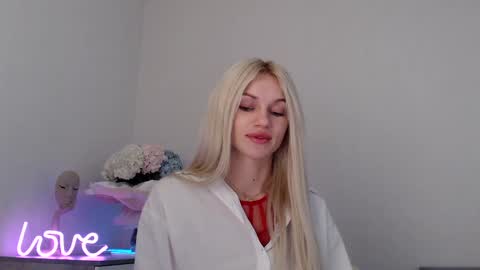 EMMA online show from January 2025 09:26:02 PM