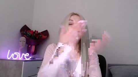 EMMA online show from February 2025 09:50:02 PM