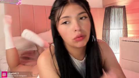 Julieta Arboleda   but i like call me esme online show from March 2026 10:28:02 PM