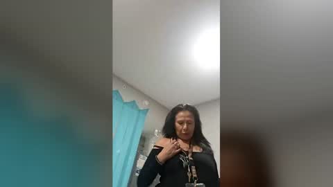 missfuentes55 online show from May 2026 06:44:01 AM