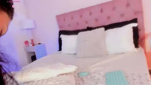 Melany Hiller online show from March 2026 03:23:02 AM