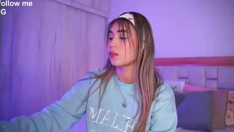 Snapshot of missjuliaa_ chatting on September 2025 11:46:02 AM A N N Y online show from September 2025 11:46:02 AM