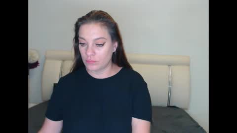 Khloe online show from December 2025 11:23:02 PM