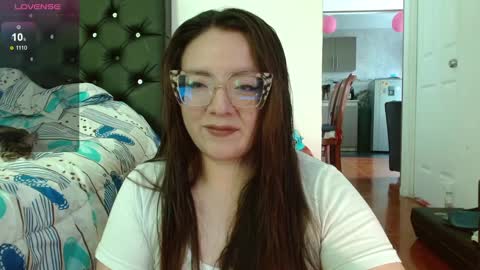 Snapshot of misslady__eva chatting on February 2025 02:21:01 PM eva online show from February 2025 02:21:01 PM