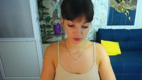 MissLaura online show from October 2025 08:02:02 AM