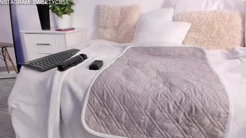 Snapshot of misslindadiaomond chatting on December 2025 02:36:02 PM Linda online show from December 2025 02:36:02 PM