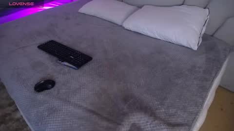 Miss Loise online show from November 2025 03:19:02 AM