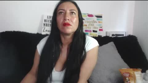 luccy online show from December 2024 08:56:01 PM