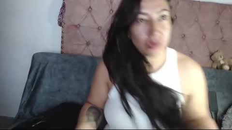 Snapshot of misslucyy1 chatting on February 2026 01:20:01 PM luccy online show from February 2026 01:20:01 PM