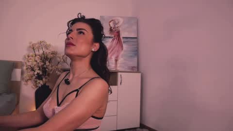 Lullu online show from November 2025 02:18:01 PM