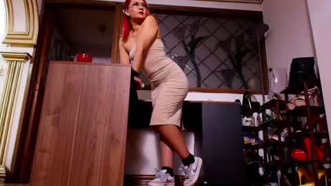 Snapshot of missmabelle_ chatting on June 2026 02:16:01 AM Im Valentina online show from June 2026 02:16:01 AM