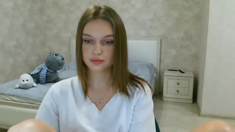 Snapshot of missmariat chatting on January 2025 07:58:02 PM OneGoddess online show from January 2025 07:58:02 PM