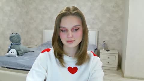 Snapshot of missmariat chatting on February 2025 02:42:01 PM OneGoddess online show from February 2025 02:42:01 PM