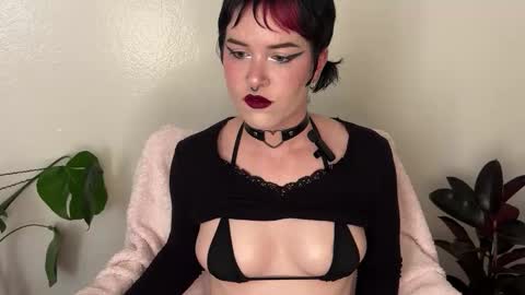 missmarinamay online show from January 2026 11:31:01 PM